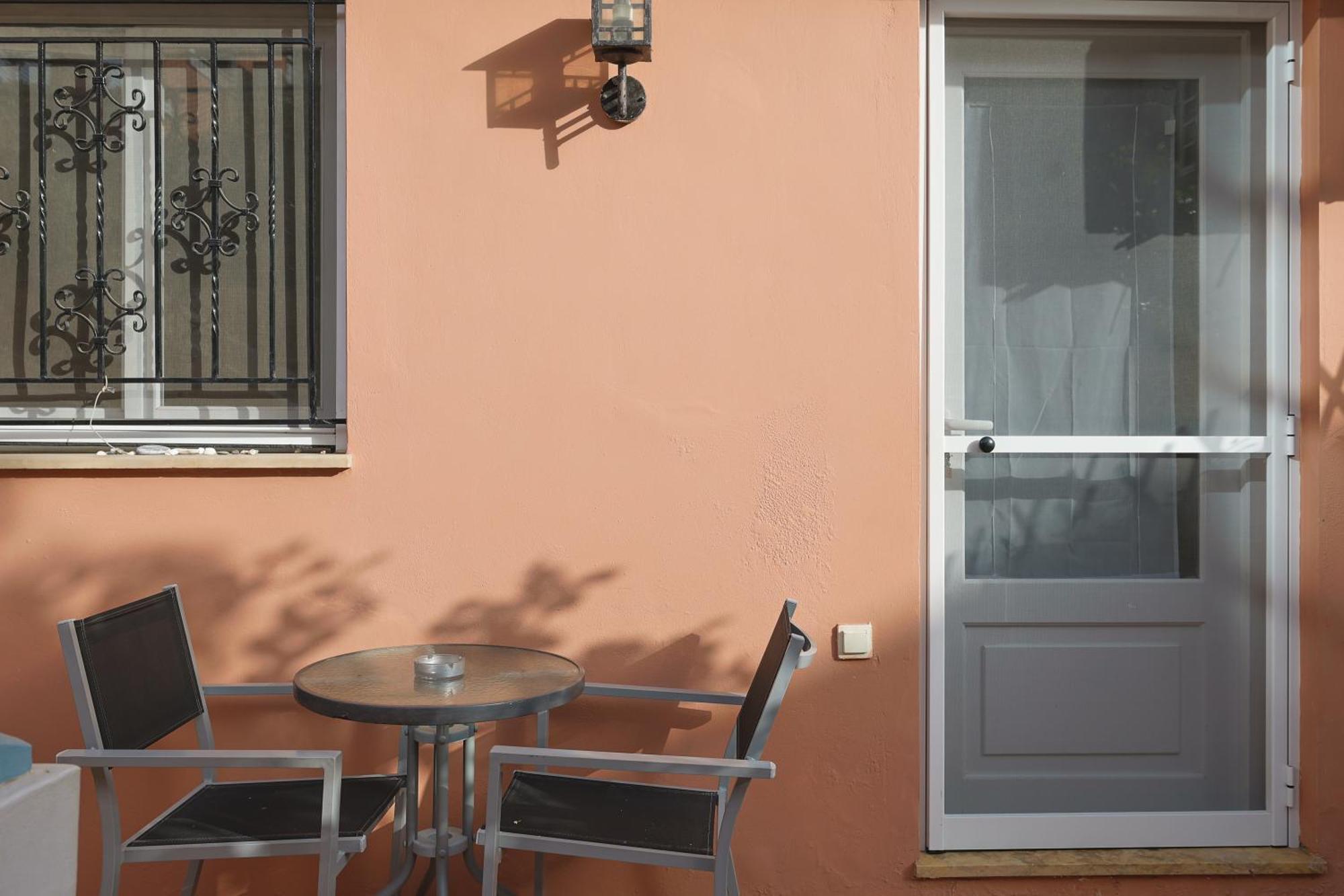 Stenaki - Apartments In Aegina Town Exterior foto